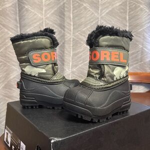 Sorel Toddler Snow Commander NIB